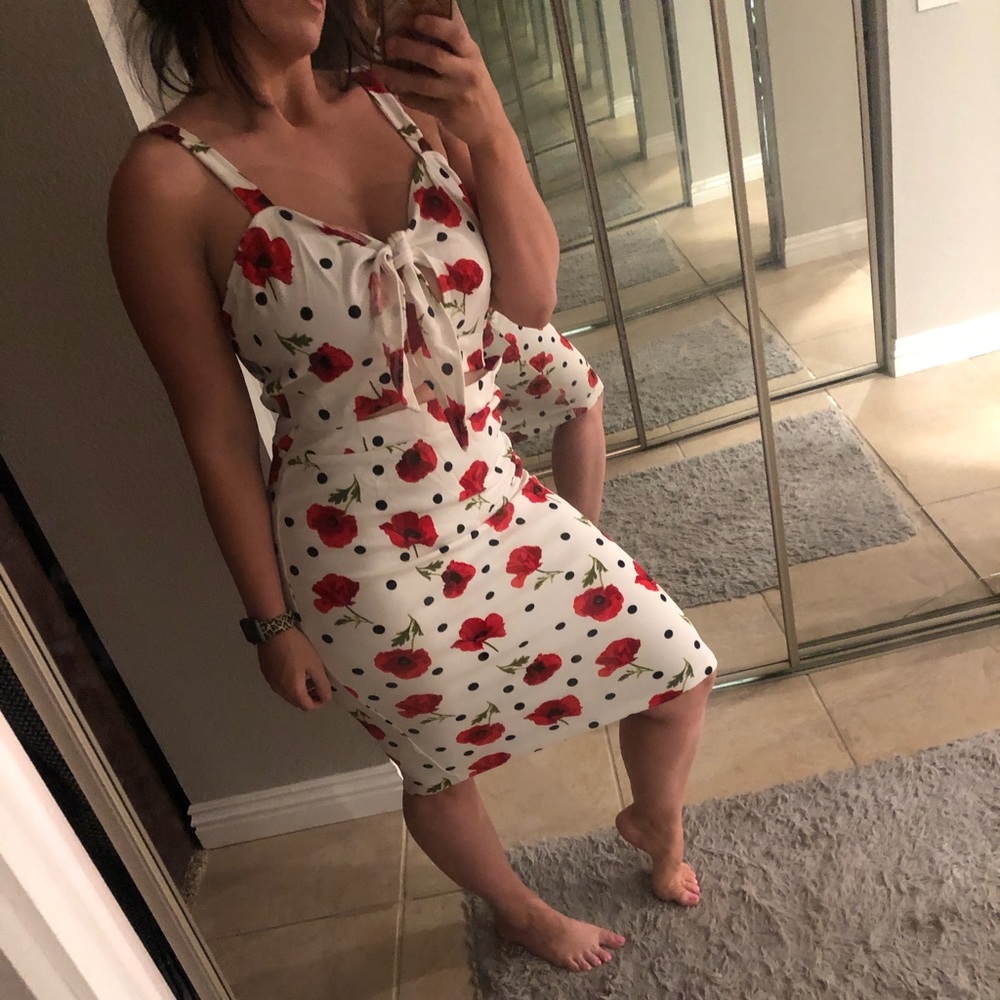 Daylight poppy dress Easter